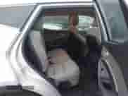 2014 Hyundai Santa Fe z VIN 5XYZU3LB2EG158447, wystawiony jako IAAI lot #43370947 z przebiegiem 114 718 mil mil oraz . Historia ofert i sprzedaży dostępna na DreamBid. Obrazek 8.