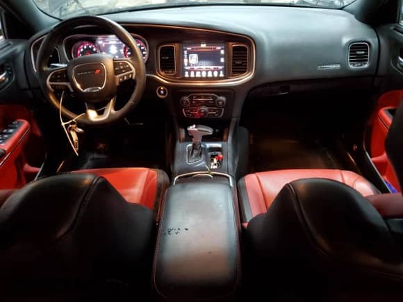 2015 Dodge Charger SXT with VIN 2C3CDXHG3FH717903, listed as a Copart auction lot 85889855 with 97,092 mi miles and Clean title. Bid and sale history available at DreamBid. Image 8.