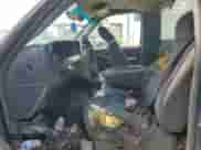 2002 GMC Sierra 1500 z VIN 1GTEC14W52Z285875, wystawiony jako Copart lot #53542255 z przebiegiem Nie podano mil oraz Szkoda całkowita • Salvage title. Historia ofert i sprzedaży dostępna na DreamBid. Obrazek 7.