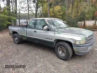 1996 Dodge 2500 с VIN 1B7KC23W6TJ110450, выставлен на аукционе IAAI как лот 43519173 с пробегом 220 885 миль миль и . История ставок и продаж доступна на DreamBid. Изображение 1.