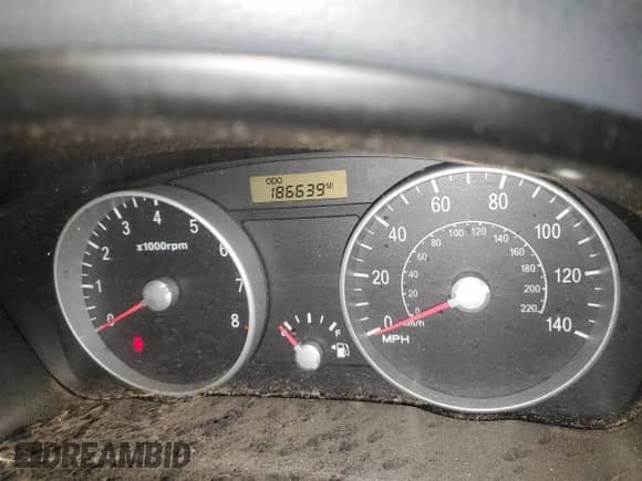 2007 Hyundai Accent GS с VIN KMHCM36C47U035644, выставлен на аукционе Copart как лот 70572595 с пробегом 186 639 миль миль и Списание • Salvage title. История ставок и продаж доступна на DreamBid. Изображение 9.