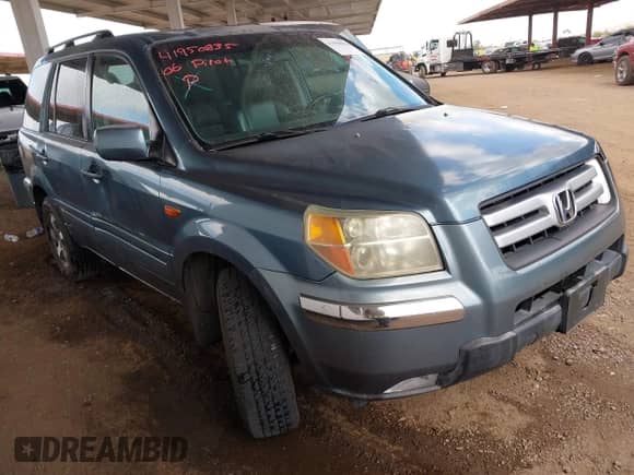 2006 Honda Pilot EX-L z VIN 5FNYF28736B027038, wystawiony jako IAAI lot #41950835 z przebiegiem 232 924 mil mil oraz . Historia ofert i sprzedaży dostępna na DreamBid. Obrazek 1.