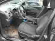 2015 Chevrolet Sonic LT z VIN 1G1JC5SH8F4169219, wystawiony jako Copart lot #58905375 z przebiegiem 145 580 mil mil oraz Szkoda całkowita • Salvage title. Historia ofert i sprzedaży dostępna na DreamBid. Obrazek 7.