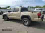 2018 Toyota Tacoma SR5 с VIN 3TMAZ5CN6JM078277, выставлен на аукционе Copart как лот 81998625 с пробегом 74 755 миль миль и Списание • Salvage title. История ставок и продаж доступна на DreamBid. Изображение 2.
