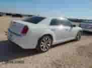 2018 Chrysler 300 Touring z VIN 2C3CCAAG0JH222755, wystawiony jako Copart lot #67623655 z przebiegiem 71 631 mil mil oraz Szkoda całkowita • Salvage title. Historia ofert i sprzedaży dostępna na DreamBid. Obrazek 3.