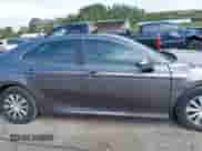 2021 Toyota Camry Hybrid LE with VIN 4T1H31AK0MU553127, listed as a IAAI auction lot 43099811 with 27,442 mi miles and . Bid and sale history available at DreamBid. Image 13.