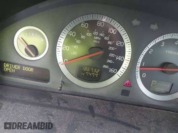 2007 Volvo XC70 z VIN YV4SZ592871269879, wystawiony jako IAAI lot #43542663 z przebiegiem 186 732 mil mil oraz . Historia ofert i sprzedaży dostępna na DreamBid. Obrazek 7.