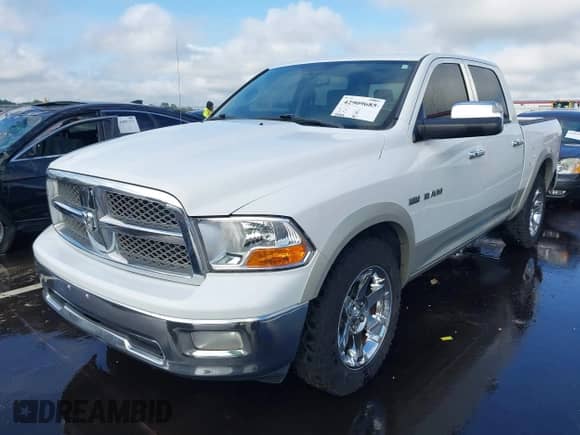 2010 Dodge 1500 Laramie с VIN 1D7RV1CT6AS183985, выставлен на аукционе IAAI как лот 42909685 с пробегом 259 702 миль миль и . История ставок и продаж доступна на DreamBid. Изображение 17.