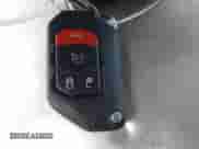 2021 Jeep Wrangler Unlimited Sahara z VIN 1C4JJXP67MW686559, wystawiony jako IAAI lot #42560577 z przebiegiem 43 902 mil mil oraz . Historia ofert i sprzedaży dostępna na DreamBid. Obrazek 11.