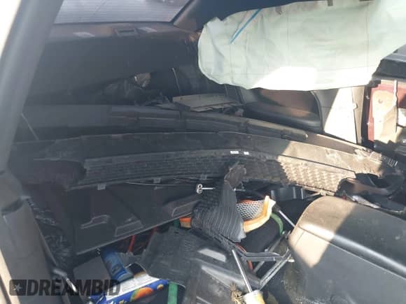 2022 Dodge Challenger R/T Scat Pack Widebody z VIN 2C3CDZFJ6NH156377, wystawiony jako IAAI lot #43003945 z przebiegiem 9 mil mil oraz . Historia ofert i sprzedaży dostępna na DreamBid. Obrazek 8.