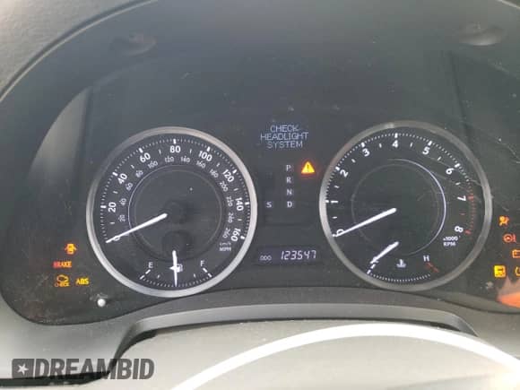 2012 Lexus IS 250 C z VIN JTHFF2C20C2521700, wystawiony jako Copart lot #50581405 z przebiegiem 123 547 mil mil oraz Szkoda całkowita • Salvage title. Historia ofert i sprzedaży dostępna na DreamBid. Obrazek 9.