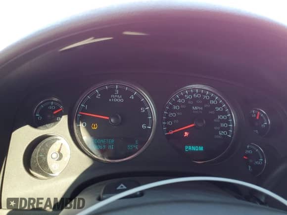 2009 Chevrolet Silverado 1500 LTZ with VIN 3GCEK33339G230826, listed as a Copart auction lot 71809015 with 198,069 mi miles and Salvage title. Bid and sale history available at DreamBid. Image 9.
