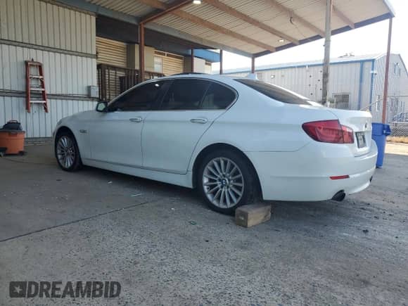 2013 BMW 5 Series 535i with VIN WBAFR7C51DC821013, listed as a Copart auction lot 80876975 with 112,845 mi miles and Clean title. Bid and sale history available at DreamBid. Image 2.
