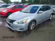 2015 Nissan Altima S z VIN 1N4AL3AP1FC186086, wystawiony jako IAAI lot #43347933 z przebiegiem 143 688 mil mil oraz . Historia ofert i sprzedaży dostępna na DreamBid. Obrazek 17.