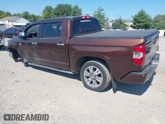 2015 Toyota Tundra Platinum с VIN 5TFAY5F15FX441259, выставлен на аукционе IAAI как лот 43162043 с пробегом 145 976 миль миль и . История ставок и продаж доступна на DreamBid. Изображение 3.