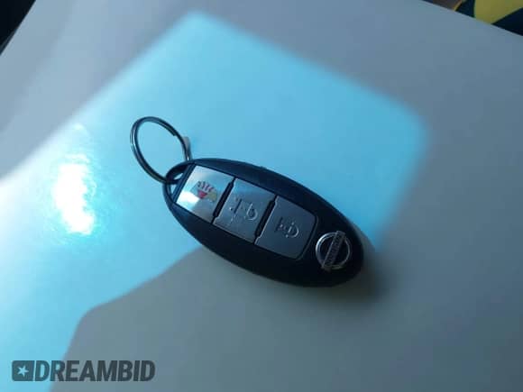 2015 Nissan Pathfinder Platinum with VIN 5N1AR2MM2FC608267, listed as a IAAI auction lot 42799535 with 193,438 mi miles and . Bid and sale history available at DreamBid. Image 11.