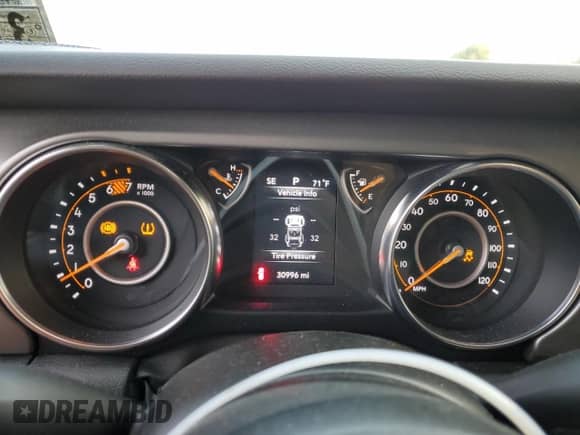 2022 Jeep Wrangler Unlimited Sport with VIN 1C4HJXDNXNW199299, listed as a Copart auction lot 67140934 with 30,996 mi miles and Salvage title. Bid and sale history available at DreamBid. Image 9.