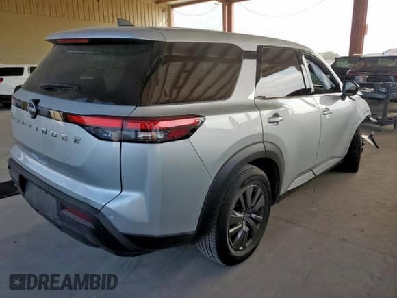 2025 Nissan Pathfinder S with VIN 5N1DR3AA7SC254706, listed as a Copart auction lot 70686285 with 6,746 mi miles and Clean title. Bid and sale history available at DreamBid. Image 3.