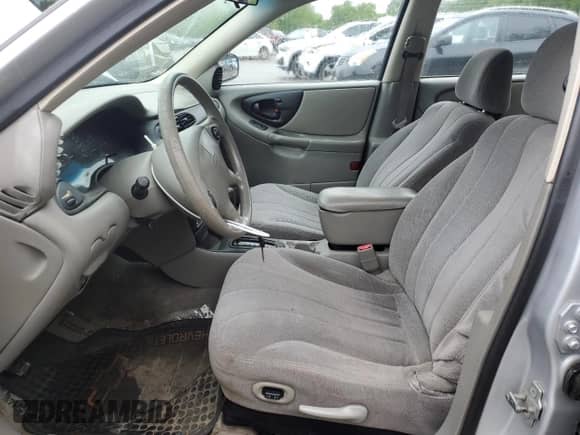 2005 Chevrolet Malibu Classic z VIN 1G1ND52F45M172291, wystawiony jako Copart lot #58258095 z przebiegiem 151 002 mil mil oraz Szkoda całkowita • Salvage title. Historia ofert i sprzedaży dostępna na DreamBid. Obrazek 7.