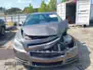 2011 Chevrolet Malibu 1LT z VIN 1G1ZC5E1XBF297493, wystawiony jako IAAI lot #43344103 z przebiegiem 200 532 mil mil oraz . Historia ofert i sprzedaży dostępna na DreamBid. Obrazek 13.