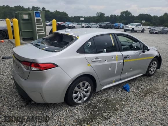 2024 Toyota Corolla LE with VIN 5YFB4MDE3RP228510, listed as a Copart auction lot 83956975 with 26,934 mi miles and Clean title. Bid and sale history available at DreamBid. Image 3.