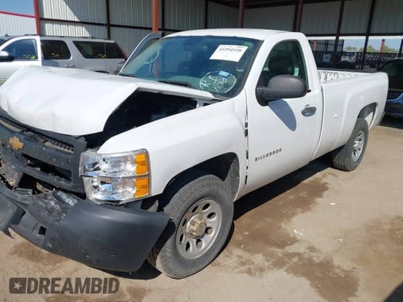 2013 Chevrolet Silverado 1500 Work Truck z VIN 1GCNCPEX9DZ248650, wystawiony jako IAAI lot #43394520 z przebiegiem 177 558 mil mil oraz . Historia ofert i sprzedaży dostępna na DreamBid. Obrazek 17.