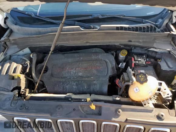 2017 Jeep Renegade Latitude с VIN ZACCJABB3HPE94245, выставлен на аукционе Copart как лот 85098705 с пробегом Не указан миль и Списание • Salvage title. История ставок и продаж доступна на DreamBid. Изображение 12.