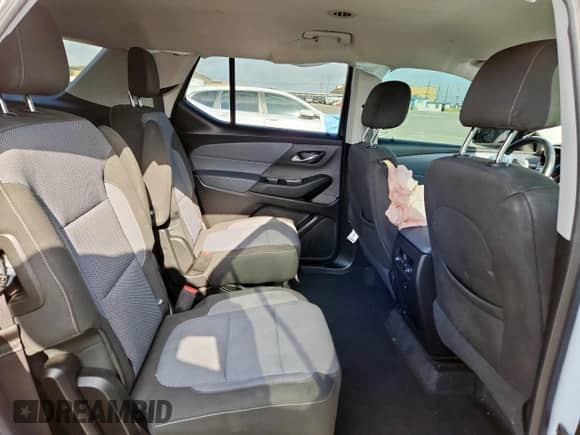 2018 Chevrolet Traverse LT Cloth z VIN 1GNERGKWXJJ109638, wystawiony jako Copart lot #61358505 z przebiegiem 118 414 mil mil oraz Szkoda całkowita • Salvage title. Historia ofert i sprzedaży dostępna na DreamBid. Obrazek 11.