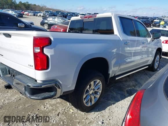 2019 Chevrolet Silverado 1500 LTZ z VIN 1GCUYGEL3KZ123666, wystawiony jako IAAI lot #41145149 z przebiegiem 70 043 mil mil oraz . Historia ofert i sprzedaży dostępna na DreamBid. Obrazek 4.