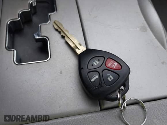 2009 Toyota Camry with VIN 4T4BE46K89R138614, listed as a IAAI auction lot 43281792 with 205,626 mi miles and . Bid and sale history available at DreamBid. Image 10.