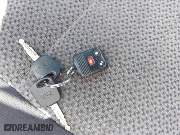 2002 Ford F-150 XLT with VIN 1FTRW07602KB73444, listed as a IAAI auction lot 42744286 with 208,152 mi miles and . Bid and sale history available at DreamBid. Image 11.