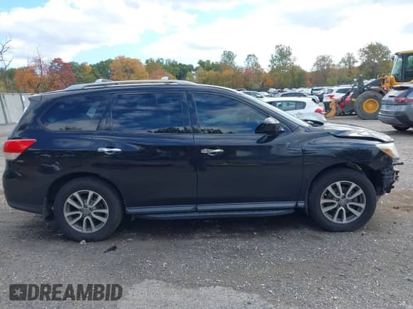 2015 Nissan Pathfinder Platinum with VIN 5N1AR2MM9FC641430, listed as a IAAI auction lot 43505801 with 206,144 mi miles and . Bid and sale history available at DreamBid. Image 13.