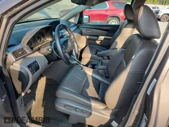 2012 Honda Odyssey Touring с VIN 5FNRL5H95CB115780, выставлен на аукционе Copart как лот 70882155 с пробегом 181 418 миль миль и Списание • Salvage title. История ставок и продаж доступна на DreamBid. Изображение 7.