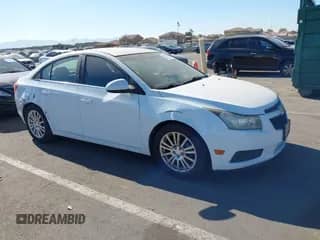 2013 Chevrolet Cruze ECO с VIN 1G1PJ5SB7D7265088, выставлен на аукционе IAAI как лот 41387148 с пробегом 141 881 миль миль и . История ставок и продаж доступна на DreamBid. Изображение 1.
