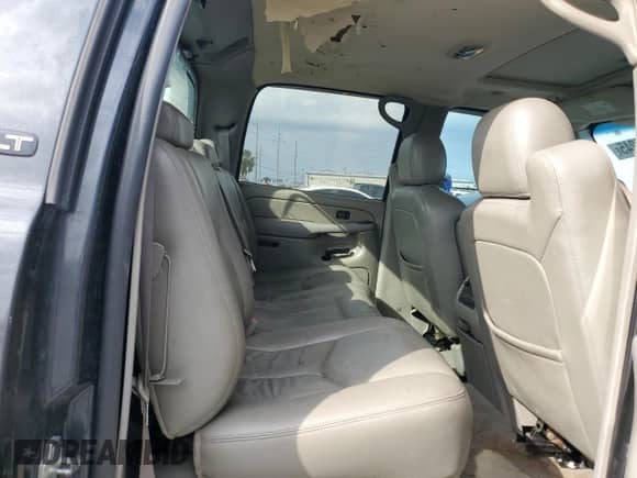 2006 Chevrolet Avalanche Z66 with VIN 3GNEC12Z36G207248, listed as a Copart auction lot 44139245 with 227,891 mi miles and Salvage title. Bid and sale history available at DreamBid. Image 10.