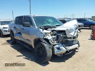 2017 Toyota Tundra SR5 z VIN 5TFDW5F10HX595867, wystawiony jako IAAI lot #42629889 z przebiegiem 118 950 mil mil oraz . Historia ofert i sprzedaży dostępna na DreamBid. Obrazek 1.