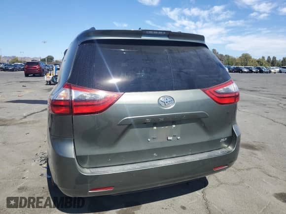 2020 Toyota Sienna XLE Auto Access Seat z VIN 5TDYZ3DC6LS039692, wystawiony jako Copart lot #81325885 z przebiegiem 89 413 mil mil oraz Szkoda całkowita • Salvage title. Historia ofert i sprzedaży dostępna na DreamBid. Obrazek 6.