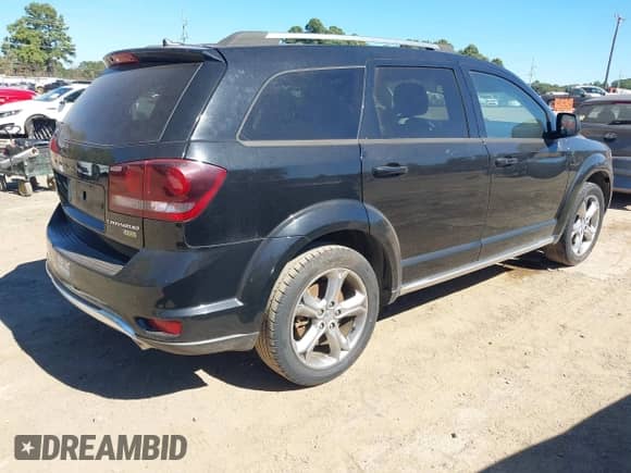 2017 Dodge Journey Crossroad with VIN 3C4PDCGG5HT626326, listed as a IAAI auction lot 43464981 with 130,460 mi miles and . Bid and sale history available at DreamBid. Image 4.