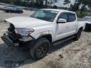 2020 Toyota Tacoma SR5 с VIN 3TMAZ5CNXLM129962, выставлен на аукционе Copart как лот 68436825 с пробегом 71 842 миль миль и Списание • Salvage title. История ставок и продаж доступна на DreamBid. Изображение 1.