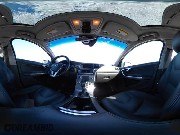 2017 Volvo S60 Inscription с VIN LYV402HKXHB137304, выставлен на аукционе IAAI как лот 41415830 с пробегом 140 598 миль миль и . История ставок и продаж доступна на DreamBid. Изображение 18.
