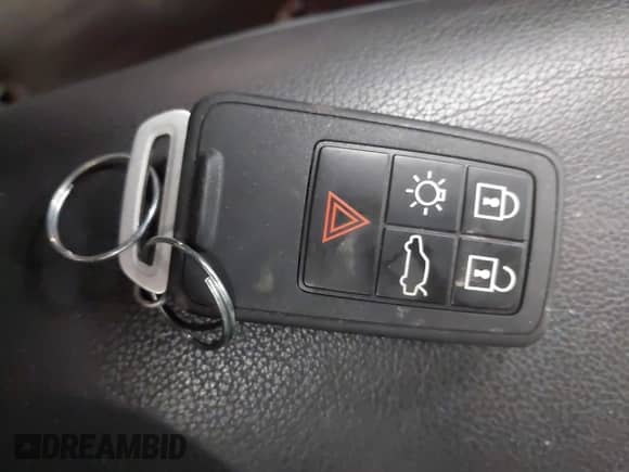 2018 Volvo S60 Dynamic с VIN YV140MTL3J2451695, выставлен на аукционе IAAI как лот 42364729 с пробегом 88 866 миль миль и . История ставок и продаж доступна на DreamBid. Изображение 11.