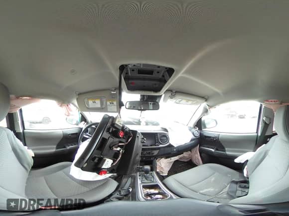 2021 Toyota Tacoma SR5 z VIN 3TMDZ5BN7MM106221, wystawiony jako IAAI lot #42827931 z przebiegiem 71 851 mil mil oraz . Historia ofert i sprzedaży dostępna na DreamBid. Obrazek 18.