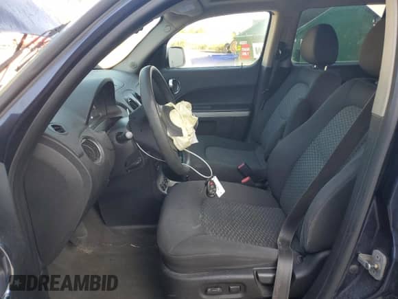 2008 Chevrolet HHR LT with VIN 3GNDA23D68S561937, listed as a Copart auction lot 84834225 with 182,460 mi miles and Non repairable. Bid and sale history available at DreamBid. Image 7.