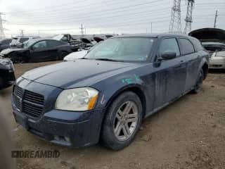 2006 Dodge Magnum R/T with VIN 2D4GV57276H122690, listed as a Copart auction lot 44357495 with 129,569 mi miles and Salvage title. Bid and sale history available at DreamBid. Image 1.