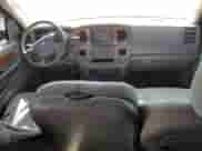 2006 Dodge 2500 SLT z VIN 3D7KS28C96G116367, wystawiony jako Copart lot #70279165 z przebiegiem 306 749 mil mil oraz Szkoda całkowita • Salvage title. Historia ofert i sprzedaży dostępna na DreamBid. Obrazek 8.
