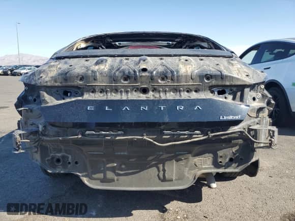 2022 Hyundai Elantra Limited with VIN KMHLP4AG0NU301018, listed as a Copart auction lot 64429215 with 27,192 mi miles and Salvage title. Bid and sale history available at DreamBid. Image 6.