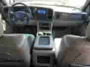 2003 Chevrolet Tahoe Z71 с VIN 1GNEK13T73R319463, выставлен на аукционе Copart как лот 70311275 с пробегом 293 738 миль миль и Списание • Salvage title. История ставок и продаж доступна на DreamBid. Изображение 8.