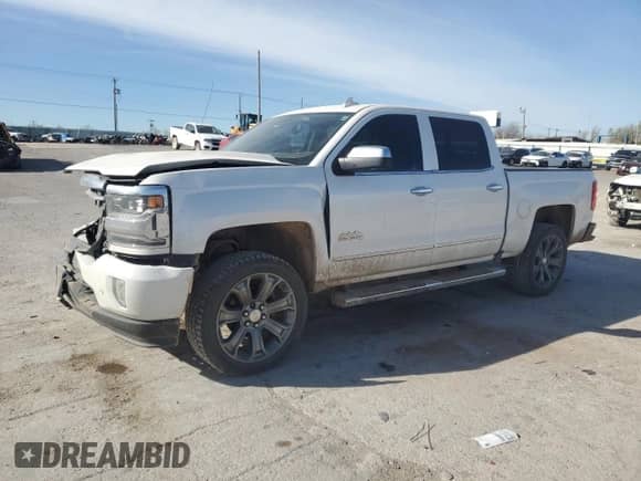 2018 Chevrolet Silverado 1500 High Country with VIN 3GCUKTEJ1JG435007, listed as a Copart auction lot 50373165 with 132,400 mi miles and Salvage title. Bid and sale history available at DreamBid. Image 1.