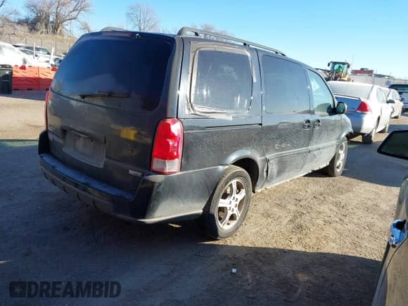 2007 Chevrolet Uplander 1LT z VIN 1GNDV33W77D206642, wystawiony jako IAAI lot #41305841 z przebiegiem 186 922 mil mil oraz . Historia ofert i sprzedaży dostępna na DreamBid. Obrazek 4.