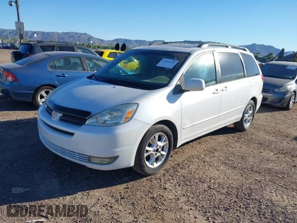 2005 Toyota Sienna XLE z VIN 5TDZA22CX5S225280, wystawiony jako IAAI lot #43486306 z przebiegiem 267 644 mil mil oraz . Historia ofert i sprzedaży dostępna na DreamBid. Obrazek 2.